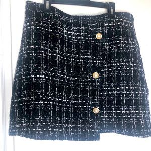 Lindas faldas de buena calidad,y un short